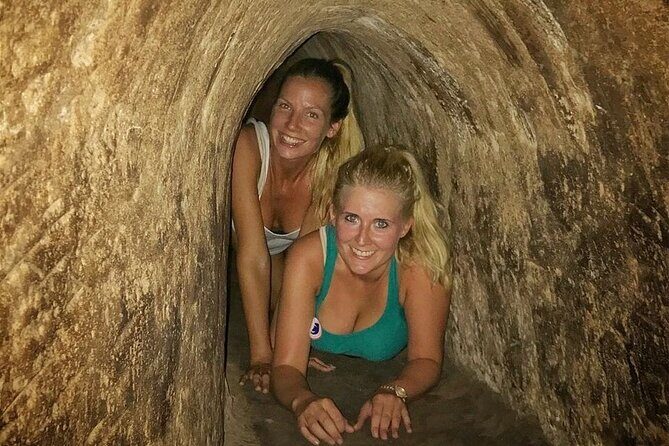 BIG BOSS Private LIMOUSINE To Cu Chi Tunnels and Mekong delta - Private limousine comfort from Ho Chi Minh City