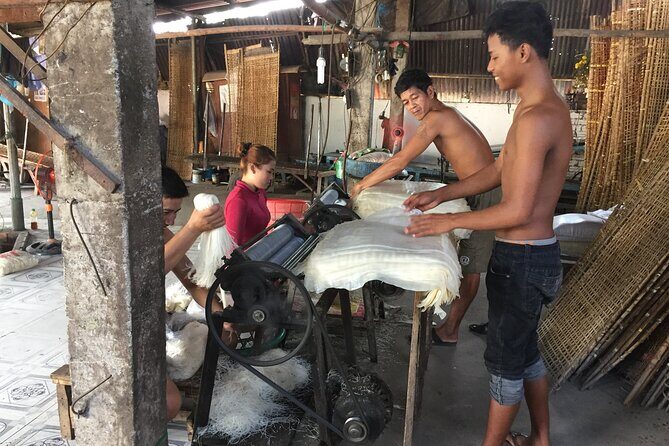 BIG BOSS Private LIMOUSINE To Cu Chi Tunnels and Mekong delta - What you eat and snack on around Cu Chi