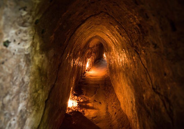 Black Virgin Mountain, Cao Dai Temple & Ben Duoc Cu Chi Tunnel - Cao Dai Holy See ceremony: colorful to watch, longer than you plan