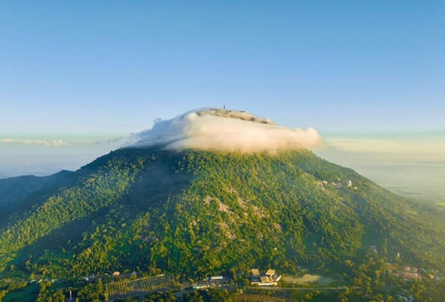 Black Virgin Moutain, Cu chi tunnels & Cao dai temple 1 day - Lunch on the way: included, helpful, and part of the pacing