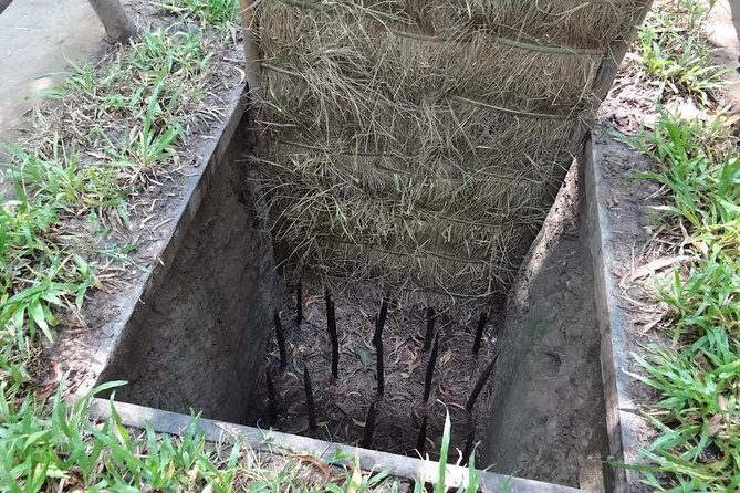 Cu Chi Small Group Half Day Tour - Entering the Cu Chi Tunnels: The Experience That Changes the Story