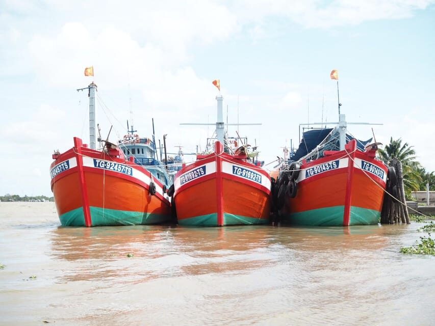 Cu Chi Tunnels and Mekong Delta Full Day Tour - Hand-Rowing Sapan and Village Atmosphere: Slower Is Better Here