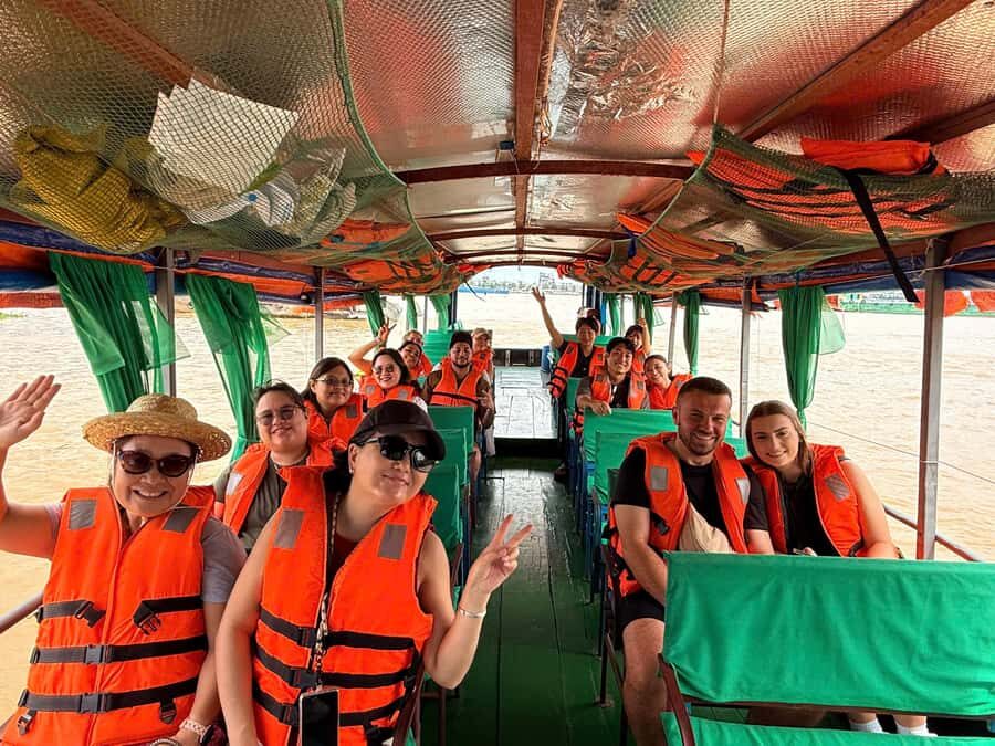 Cu Chi Tunnels & Mekong Delta Full-Day Tour from HCM City - A Full-Day Vietnam Mix: Tunnels, River, Coconut Treats, and Southern Music