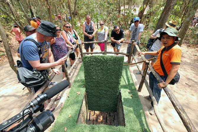 Full-Day Tour in the Cu Chi Tunnels with a Luxury Speed Boat - The Guide Experience: Names You’ll Hear and What Good Looks Like