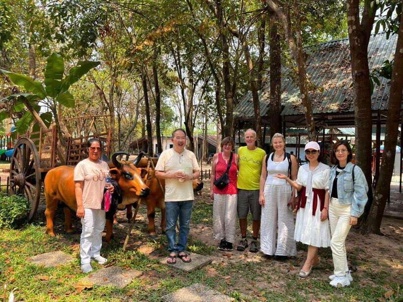 Ho Chi Minh: 1 Day Can Tho Floating Market & Cu Chi Tunnels - The Mekong cruise plus local workshops: hu Tieu and spot-peeled pineapple