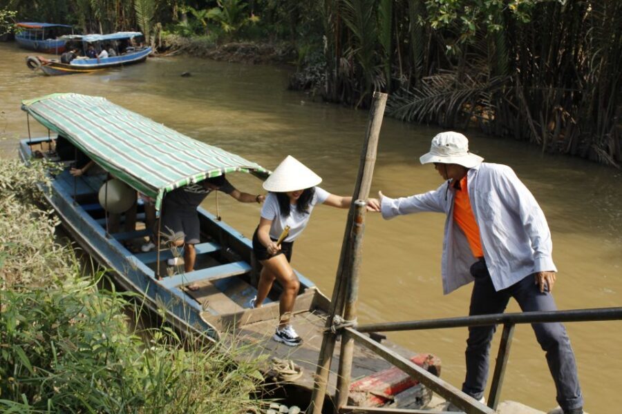 Ho Chi Minh: Full-Day Cu Chi Tunnels and Mekong Delta Tour - Củ Chi Tunnels: Crawling Through History (and Choosing Your Comfort Level)