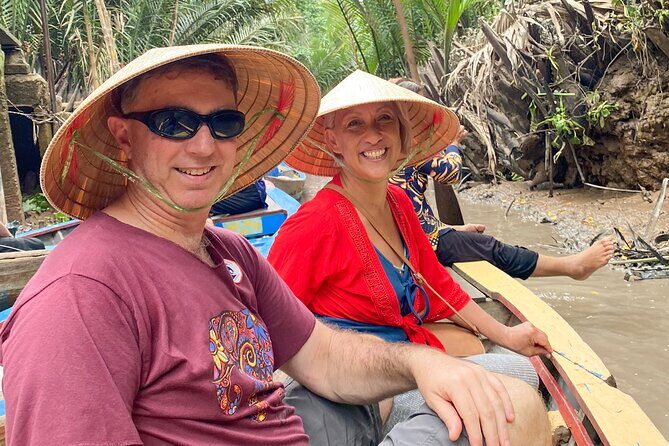 Mekong Delta and Cu Chi Tunnels Full-Day Excursion - Food and drink: Vietnamese lunch plus Mekong fruit and honey
