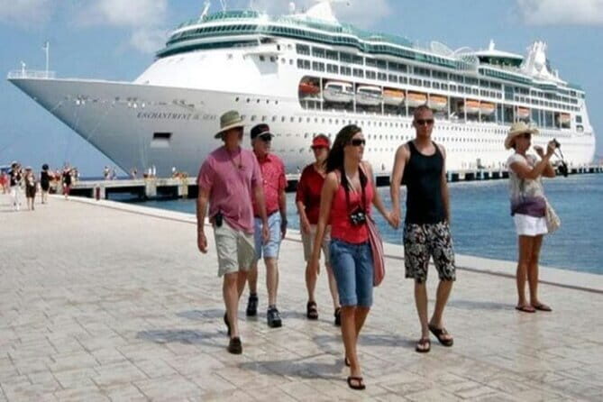 Phu My Port: Bestseller Top Site Saigon Trip/Cu Chi Tunnel - Guide and driver timing: Why the small group matters