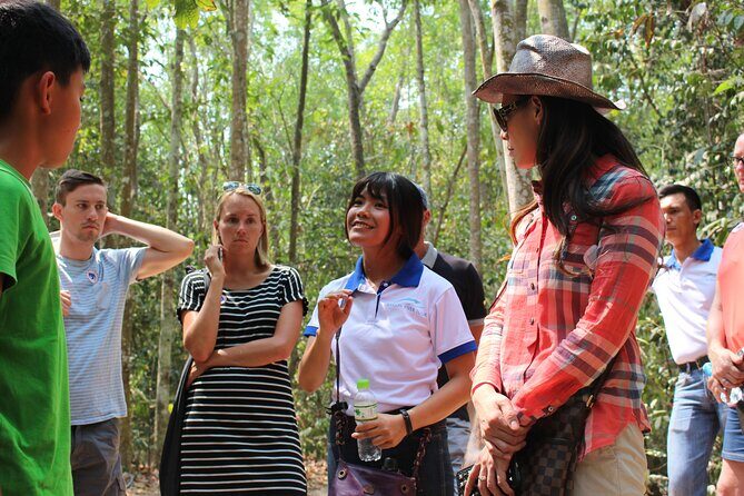 Premium Cu Chi Tunnels Tour with Local Expert by SpeedBoat - Documentary + war-tech stops: how the tour balances story and exhibits