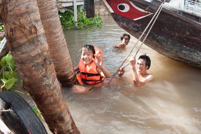Private Cu Chi Tunnels & Mekong Delta 1 Day Tour - The bee farm stop: the break you didn’t expect